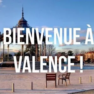 https://appartement-moderne-neuf-f2-centre-ville.hotels-rhonealpes.com